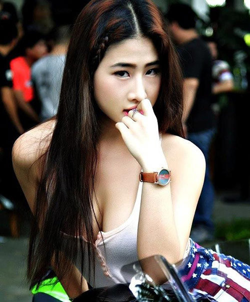 Cô gái nhận ngực mình đẹp nhất Việt Nam - 9533